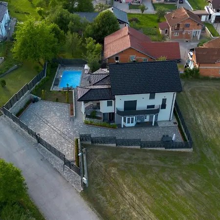 아파트 Aldina 3 Bihać