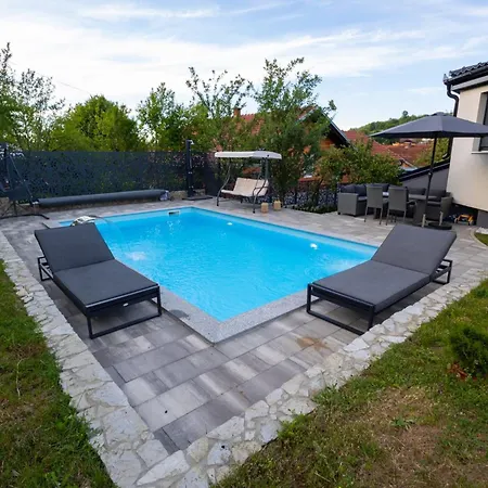 Aldina 3 Apartamento Bihać