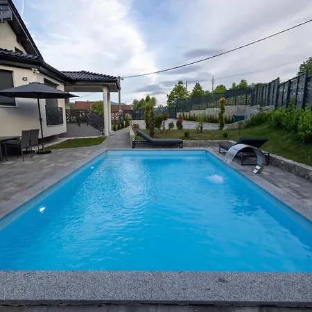 Apartamento Aldina 3 *